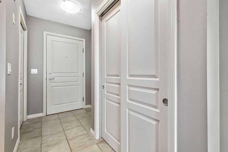 412 - 5115 Richard Road SW, Calgary, T3E 7M7 | Image 2