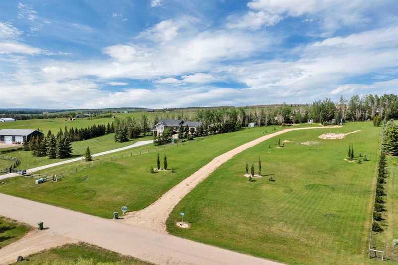 5 - 421008 Range Road 284