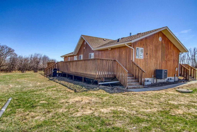 225004 222 TWP RD