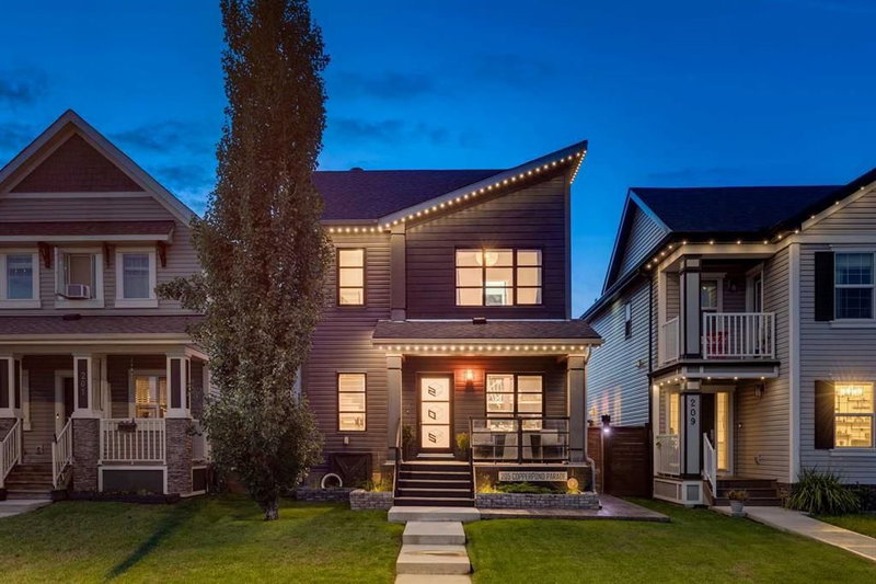 205 Copperpond Parade SE, Calgary, Alberta