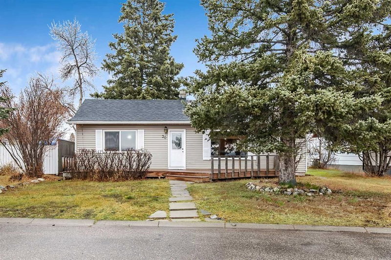 30 Crescent Road E, Okotoks, T1S 1G4 | Image 2