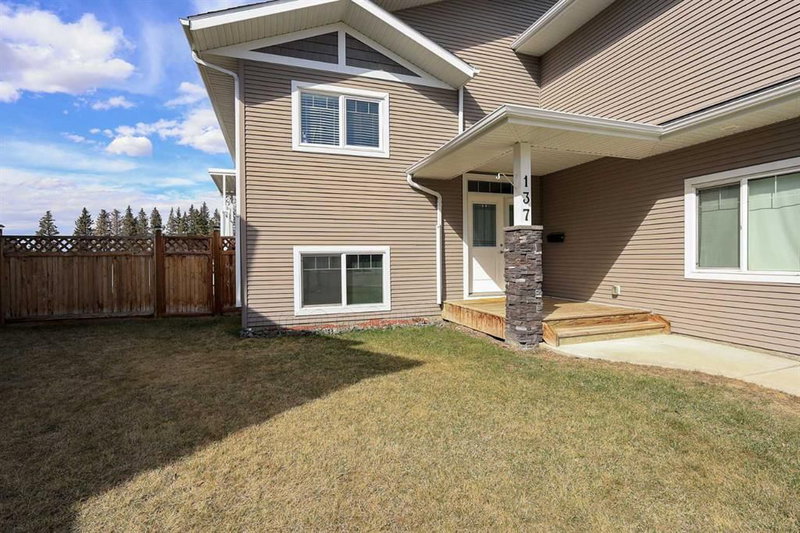 137 Coachman Way, Blackfalds, T4M 0B4 | Image 2