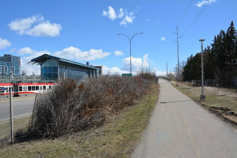 13 - 803 Varsity Estates Drive NW, Calgary, T3B 4W5 | Image 3