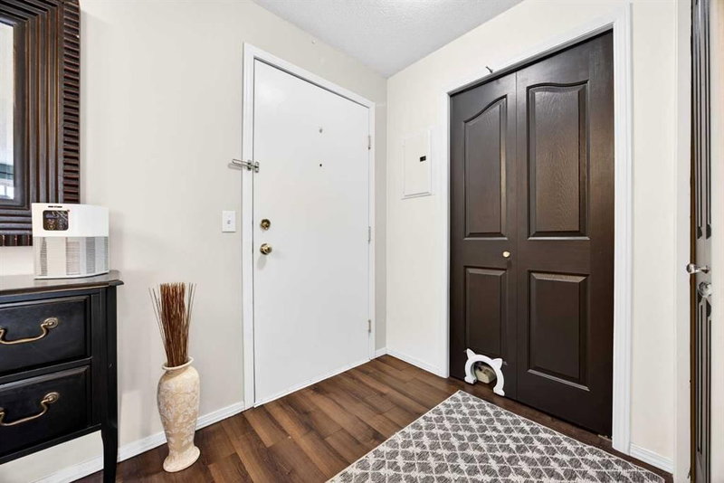 213 - 2000 Citadel Meadow Point NW, Calgary, T3G 5N5 | Image 2