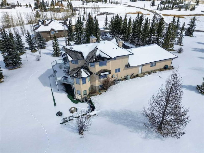 45 Country Lane Drive, Rural Rocky View County, T2P 2G5 | Image 2