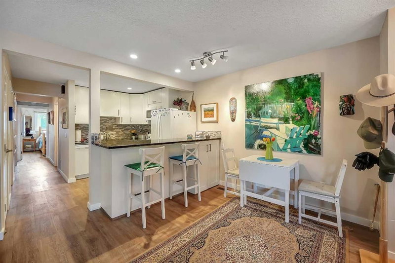 311 - 200 Brookpark Drive SW, Calgary, T2W 3E1 | Image 2