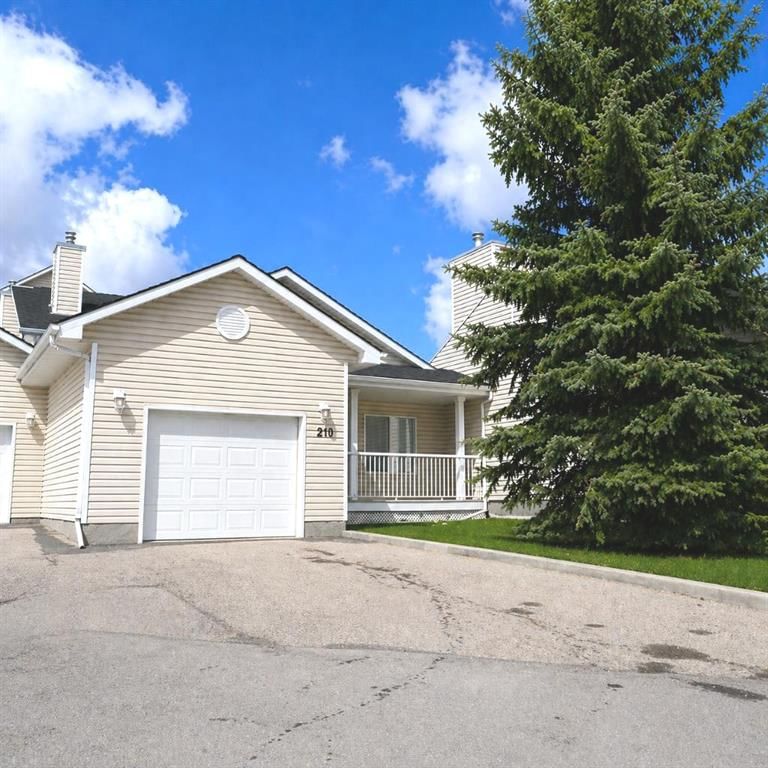 218 Centre Avenue W, Airdrie, T4B 2M6 | Image 2