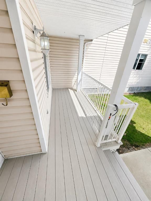 218 Centre Avenue W, Airdrie, T4B 2M6 | Image 3