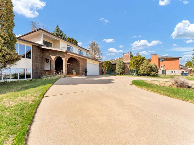 1248 Parkview Drive NE