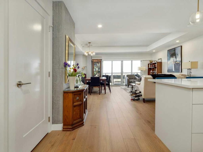 333 - 102 Scenic Drive N, Lethbridge, T1H 5L9 | Image 2