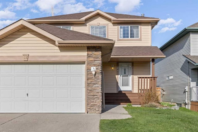 72 Crystalridge Crescent