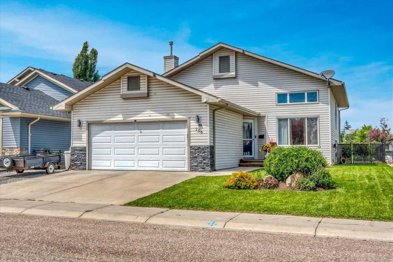 156 Aspen Creek Crescent, Aspen Creek — photo 2