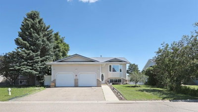 28 Upland Crescent W