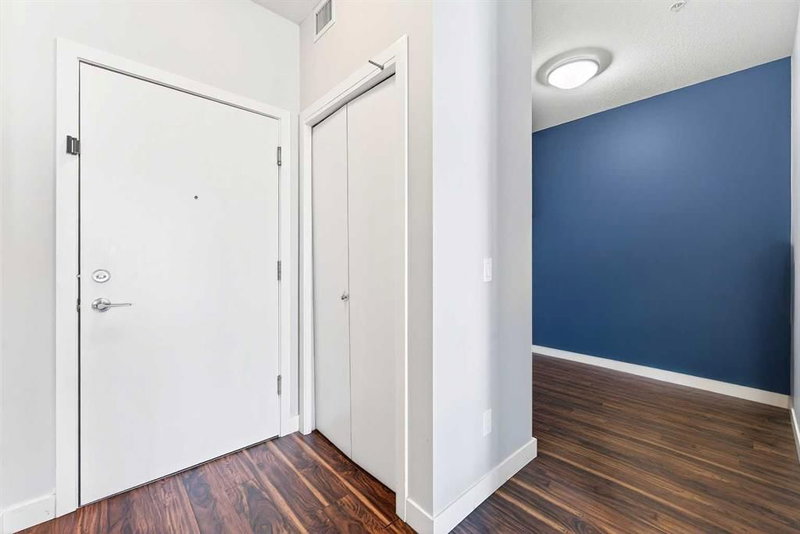 301 - 16 Auburn Bay Link SE