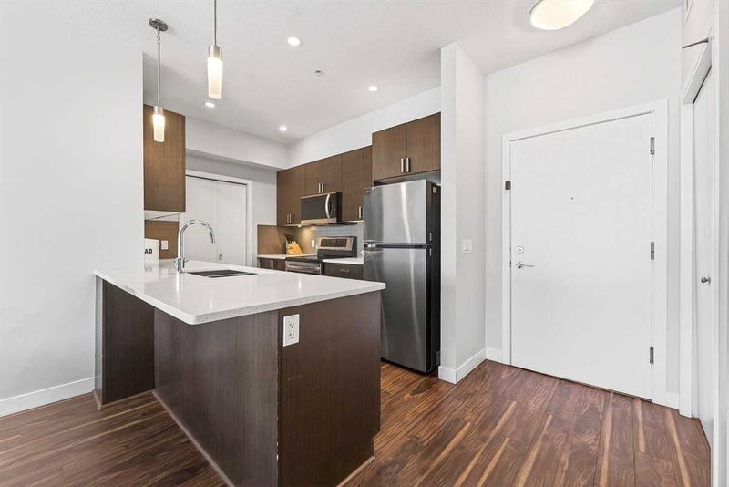 301 - 16 Auburn Bay Link SE