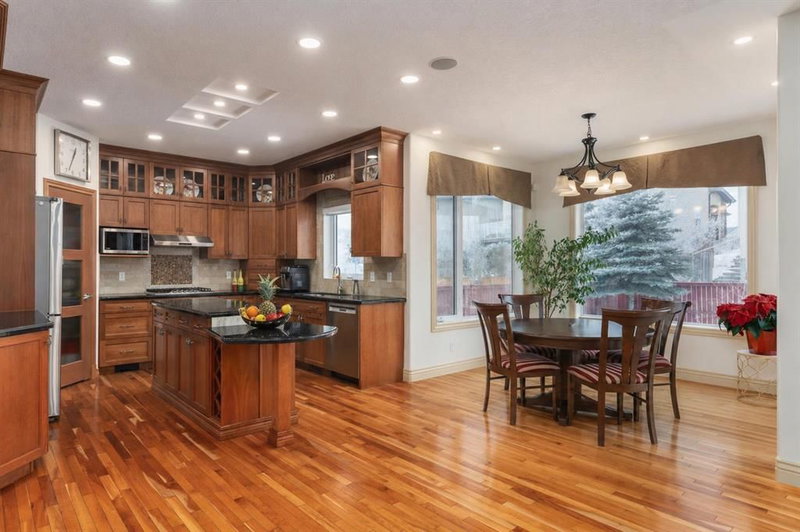 401 Marina Drive, Chestermere, Alberta