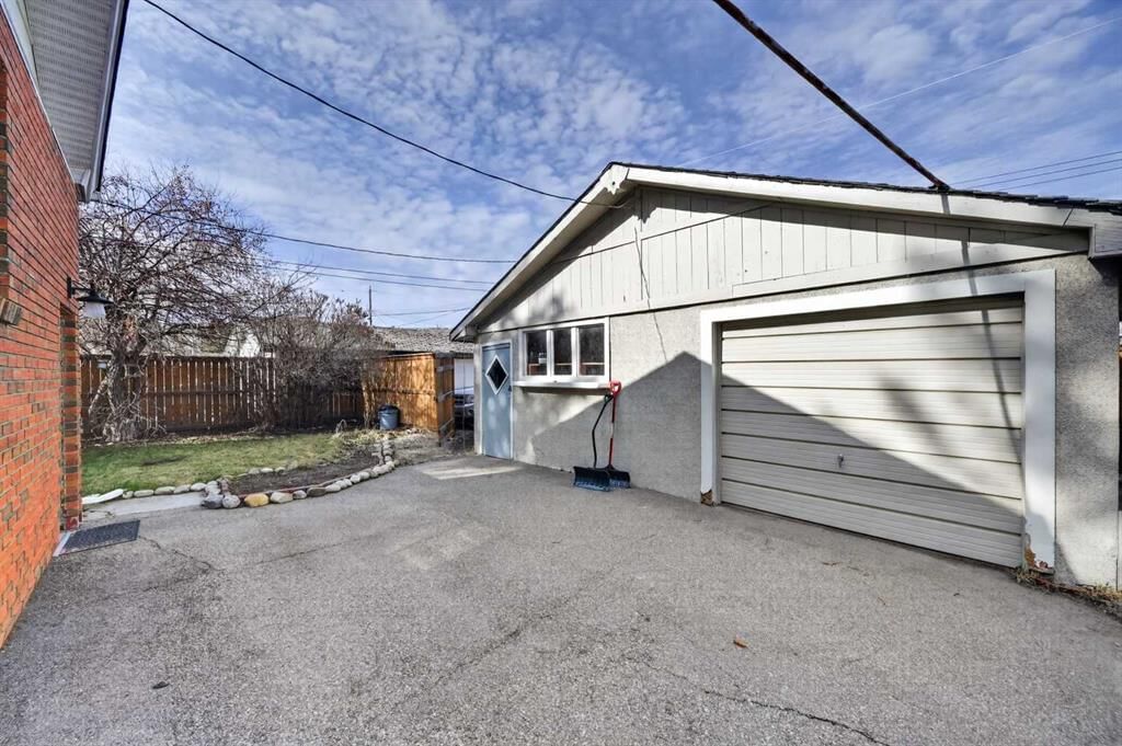Listing Image 38