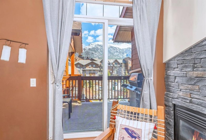 401 - 190 Kananaskis Way