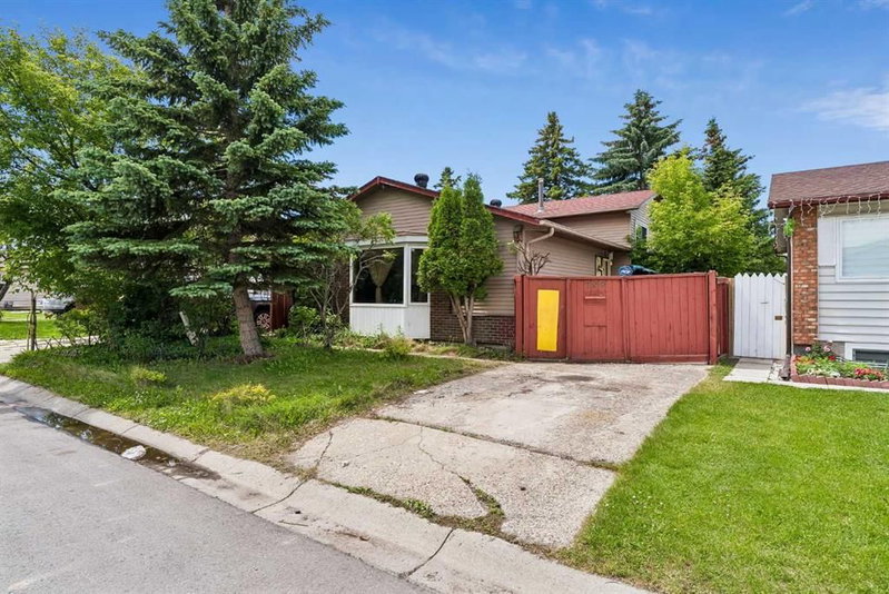 189 Whitaker Close NE, Calgary