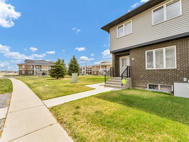 2 - 4958 Southlands Drive SE