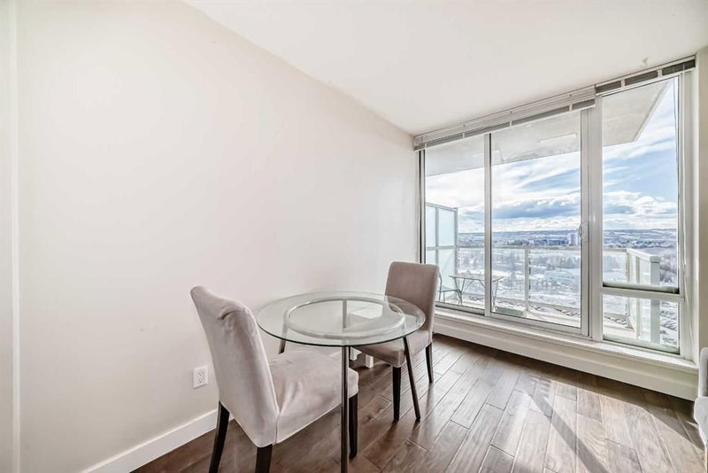 1607 - 3820 Brentwood Road NW, Calgary, T2L 2L5 | Image 3