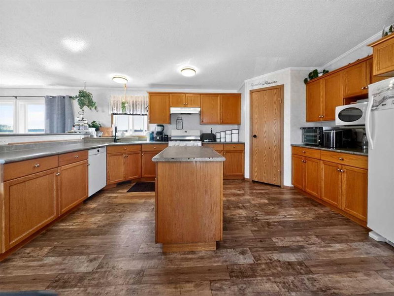 15137 TWP 1052