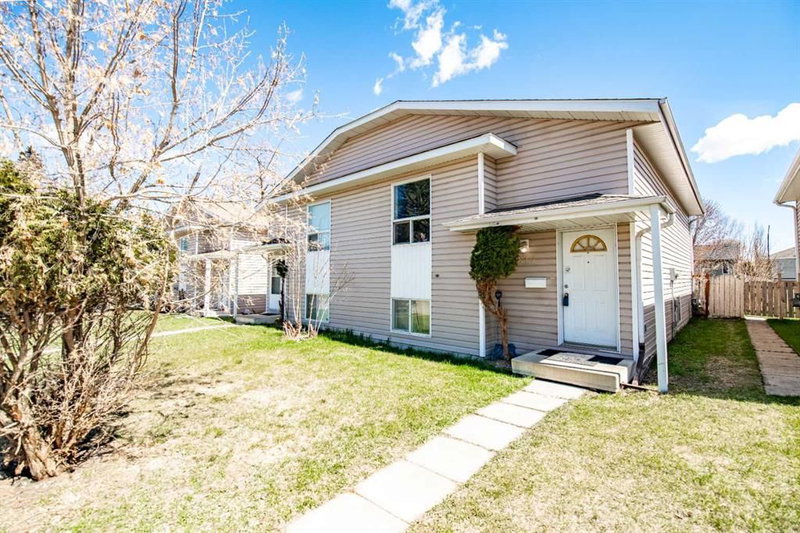 Recently sold home in Riverside Meadows