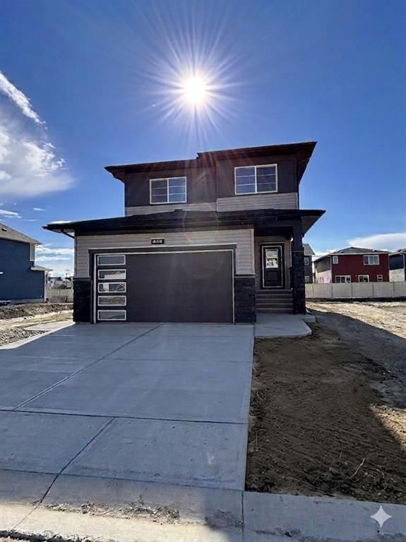 475 Baywater Green SW, Airdrie — listing photo