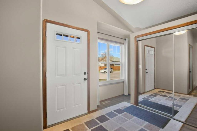 19 Isherwood Close