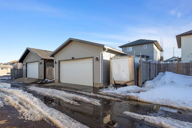104 Coyote Crescent