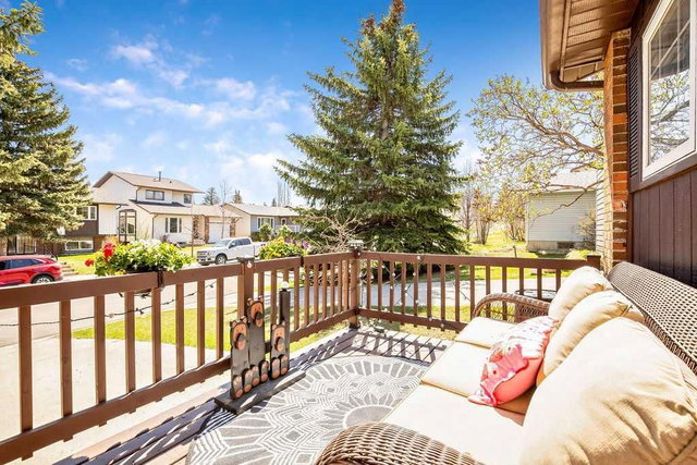 99 Beddington Crescent NE