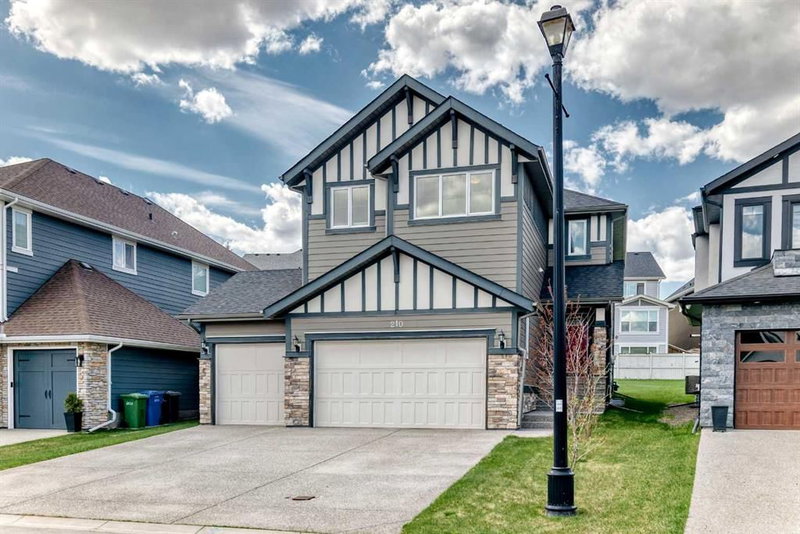 210 Stonemere Green