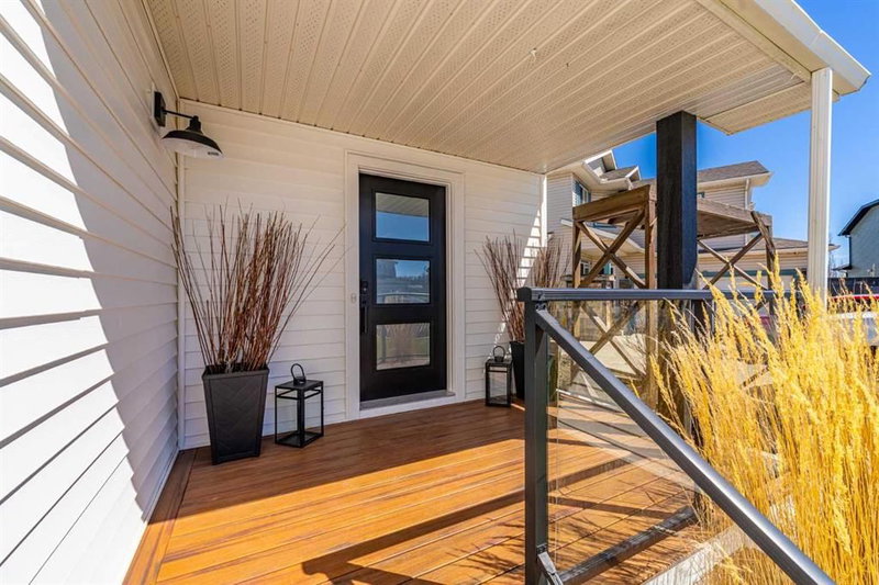 8 Sheep River Hill, Okotoks, T0L 1T4 | Image 2