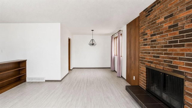 4323 49 Street NE