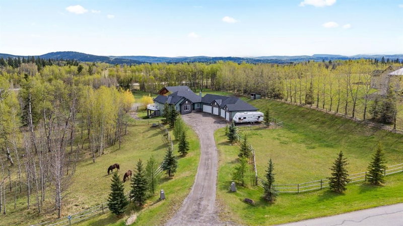 288017 160 Avenue W, Rural Foothills County, Alberta