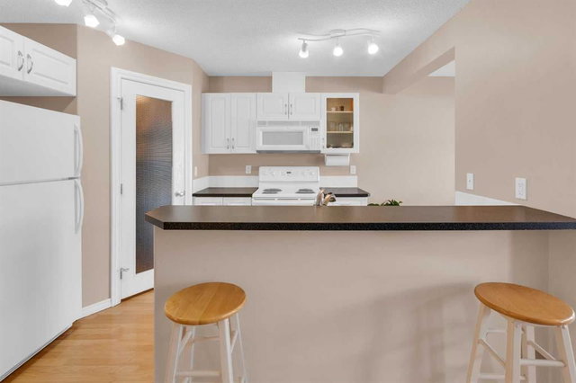27 Royal Birch Mount NW