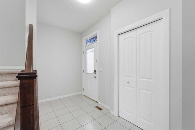 42 Skyview Point Rise NE