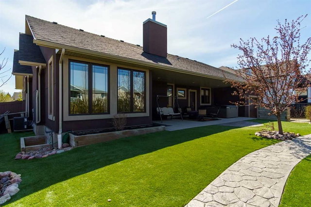2 Harrison Green