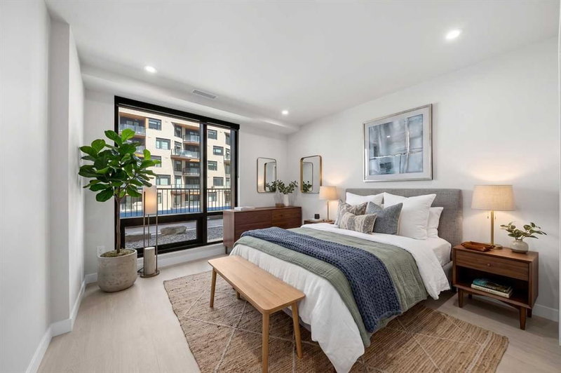 309 - 8375 Broadcast Avenue SW