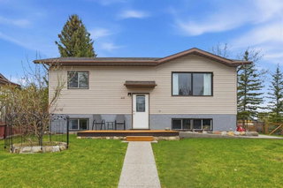 437 Maplewood SE
