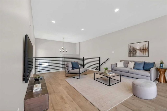 74 Riverpark Boulevard W