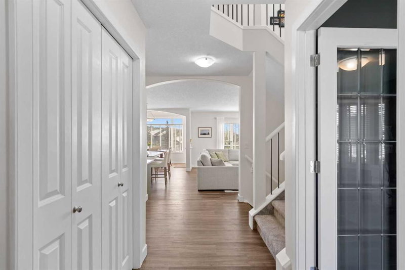 42 Gleneagles Terrace, Cochrane — listing photo 6