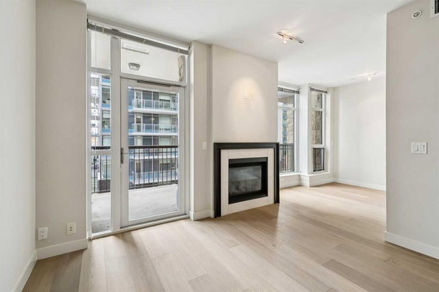 416 - 222 Riverfront Avenue SW