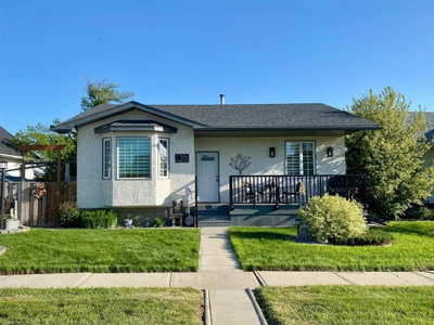 110 5th Avenue E