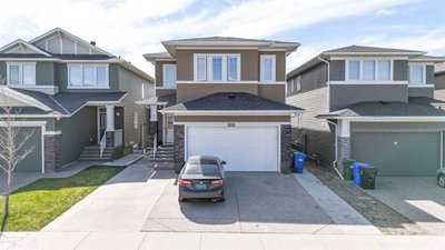 19 Red Sky Gardens NE