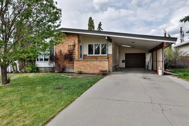 Recently sold home in Winston Churchill