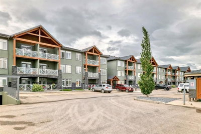 111 - 1005B Westmount Drive