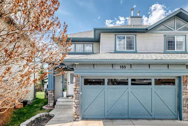153 Cougarstone Place SW, Calgary, Alberta