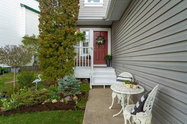 3 Big Springs Hill SE