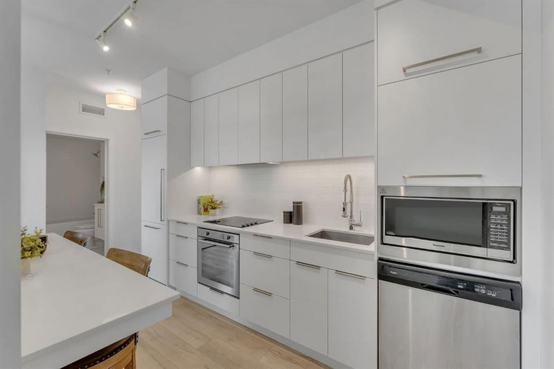 211 - 3125 39 Street NW